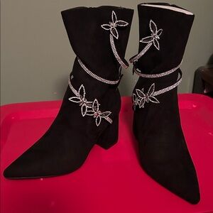 Kalina Black Boots chunky heel with Rhinestone butterfly Accents size 7 NIB